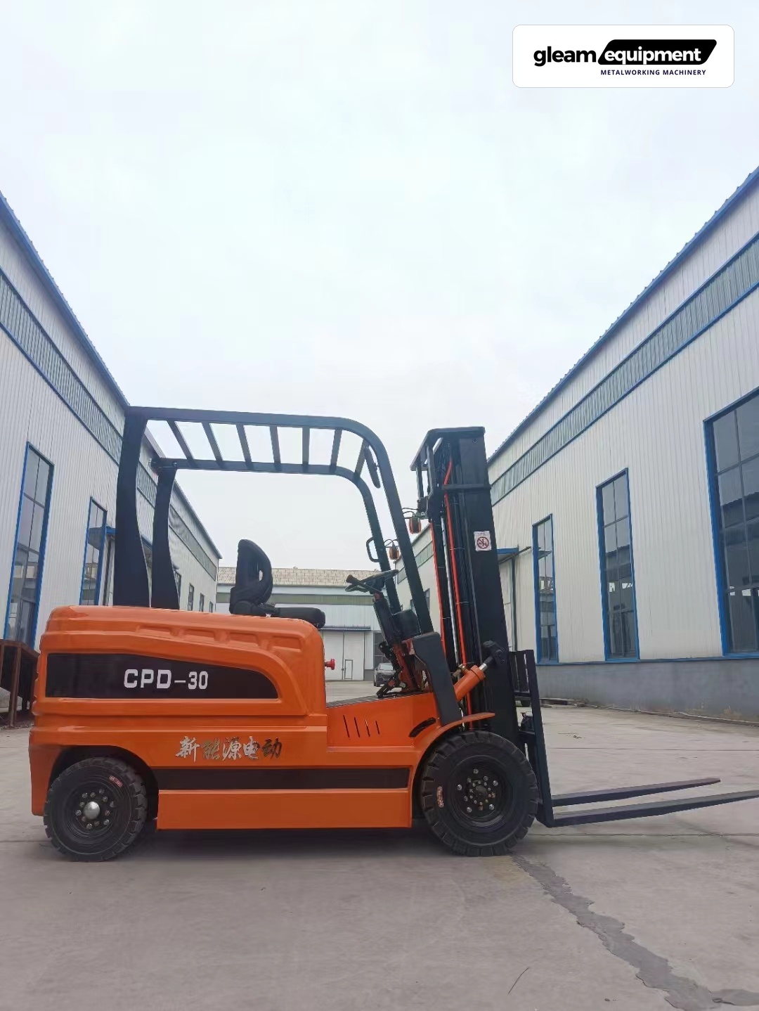 Gleam Equipment CPD-15 Electric Forklift (1.500 kg)