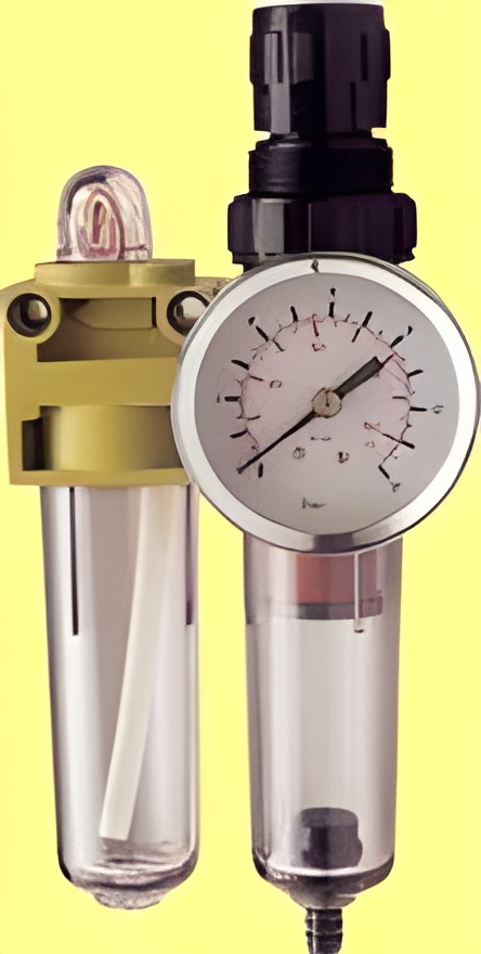Pressure regulator with condensation discharge filter, complete with lubricator and pressure gauge.
