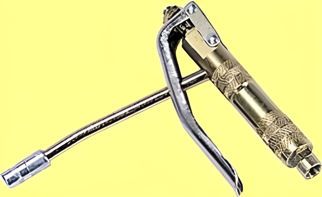 Gun with rigid tube.