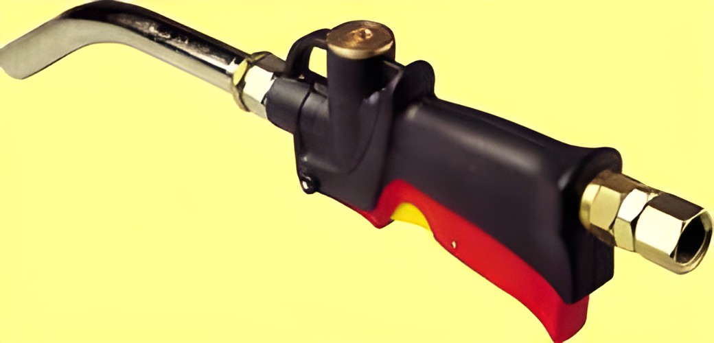 Gun for transferring, oil, depleted oil, and antifreeze liquids.