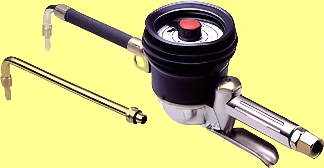 Oil and/or antifreeze mechanical meter gun.