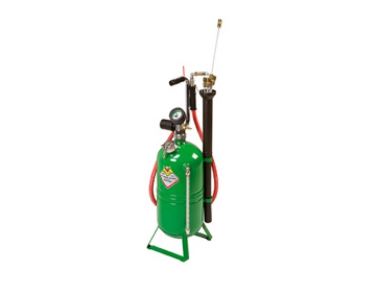 Portable air-operated oil drainer 16-litre tank view 2